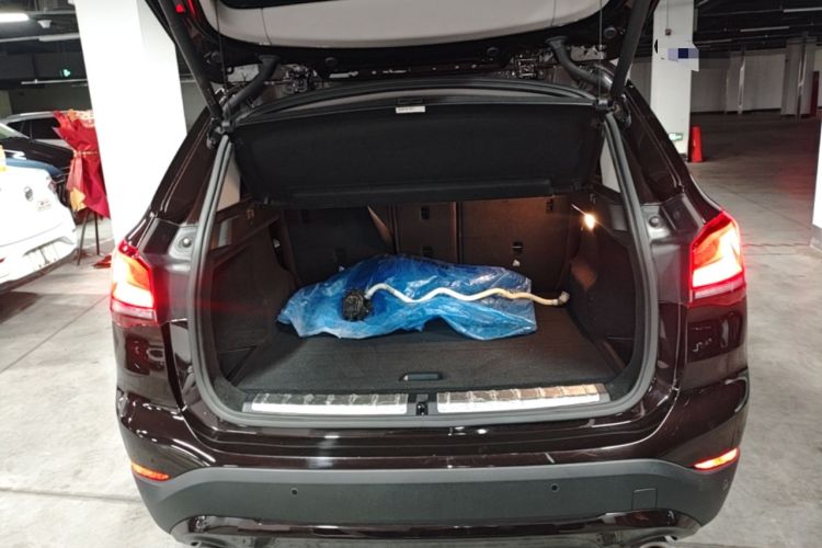 Used BMW X1 2020 sDrive25Li Leading Model Trunk