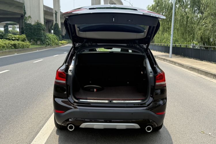 Used BMW X1 2020 sDrive20Li Premium Edition Trunk