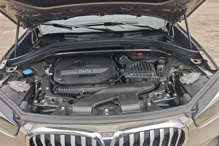 Used BMW X1 2020 sDrive25Li Leading Model Engine Bay