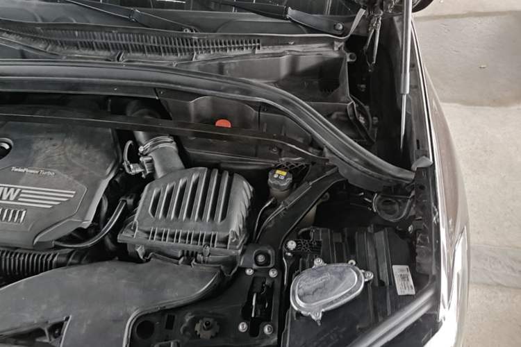 Used BMW X1 2020 sDrive25Li Leading Model Engine Bay Left