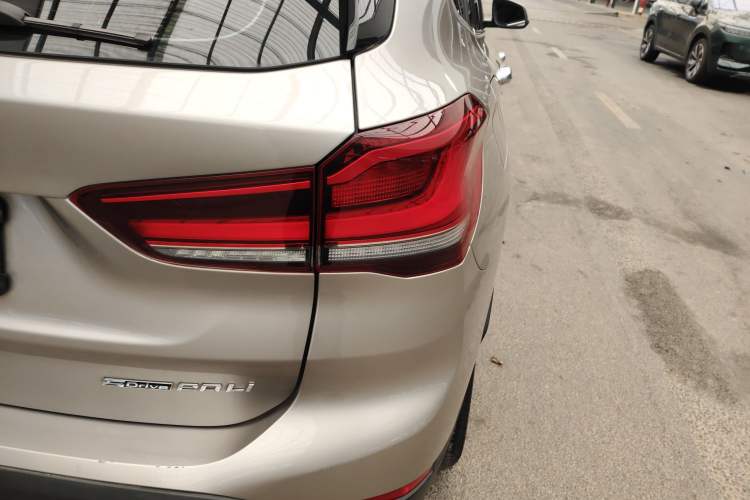 Used BMW X1 2020 sDrive20Li Premium Edition Exterior 3