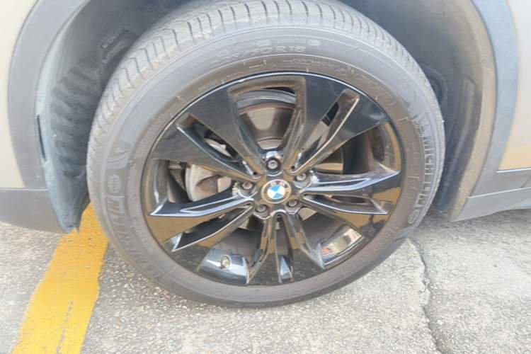 Used BMW X1 2020 sDrive20Li Fashion Model Left Front Wheel Hub