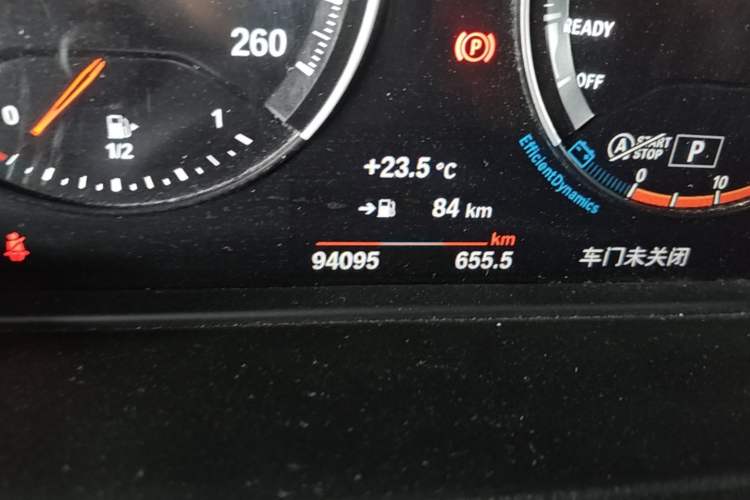 Used BMW X1 2020 sDrive25Li Leading Model Odometer Close Up