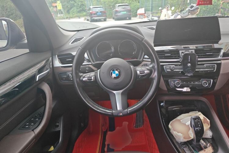 Used BMW X1 2020 sDrive20Li Premium Edition Steering Wheel