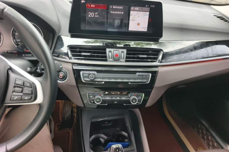 Used BMW X1 2020 sDrive25Li Leading Model Audio And AC Panel