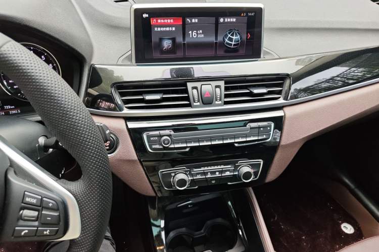Used BMW X1 2020 sDrive20Li Fashion Model Audio And AC Panel