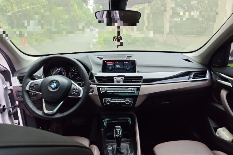 Used BMW X1 2020 sDrive20Li Fashion Model Center Console