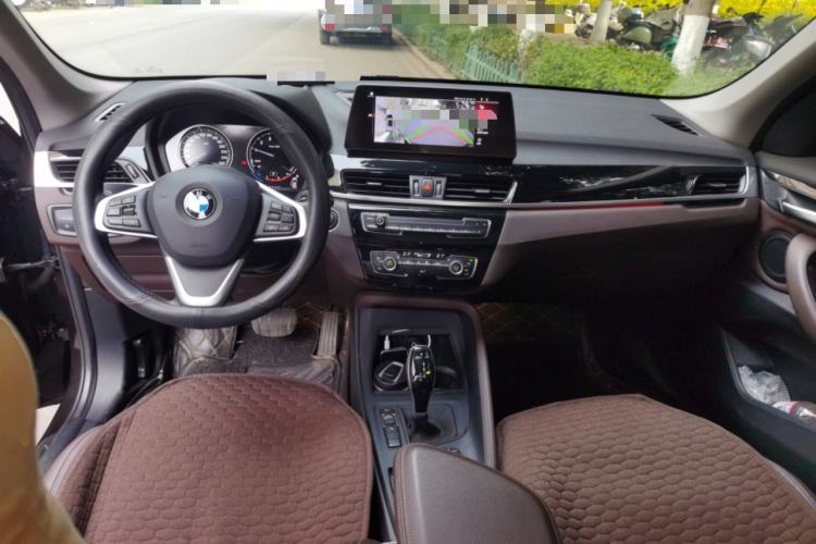 Used BMW X1 2020 sDrive25Li Leading Model Center Console