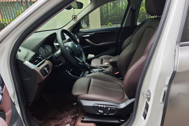 Used BMW X1 2020 sDrive20Li Fashion Model Left Front Seat