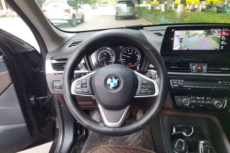 Used BMW X1 2020 sDrive25Li Leading Model Steering Wheel
