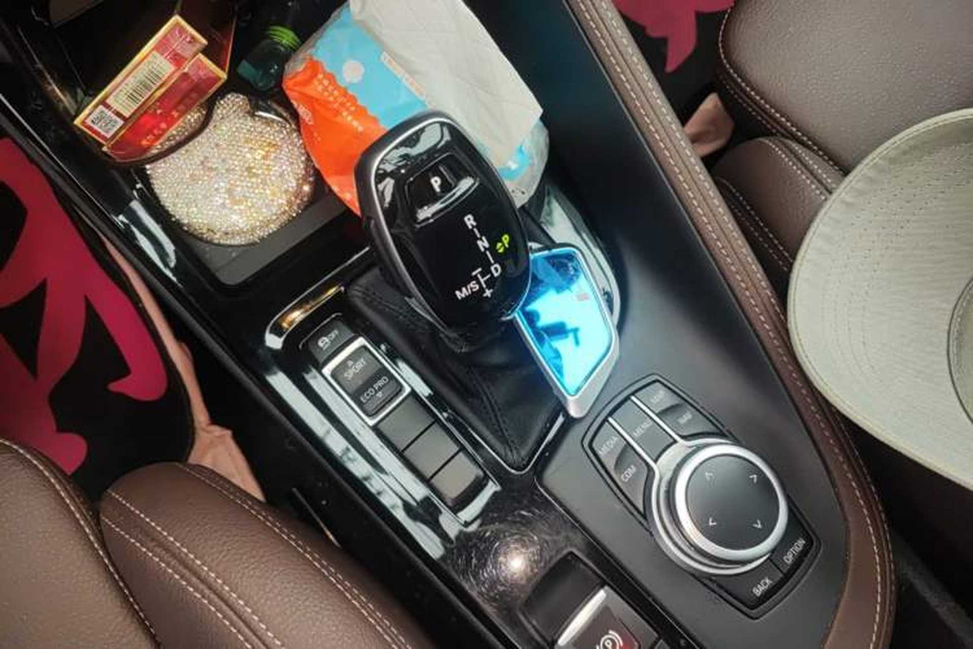 Used BMW X1 2020 sDrive20Li Premium Edition Gear Lever