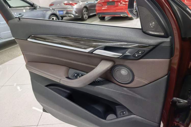 Used BMW X1 2020 xDrive25Li Luxury Edition Interior 5