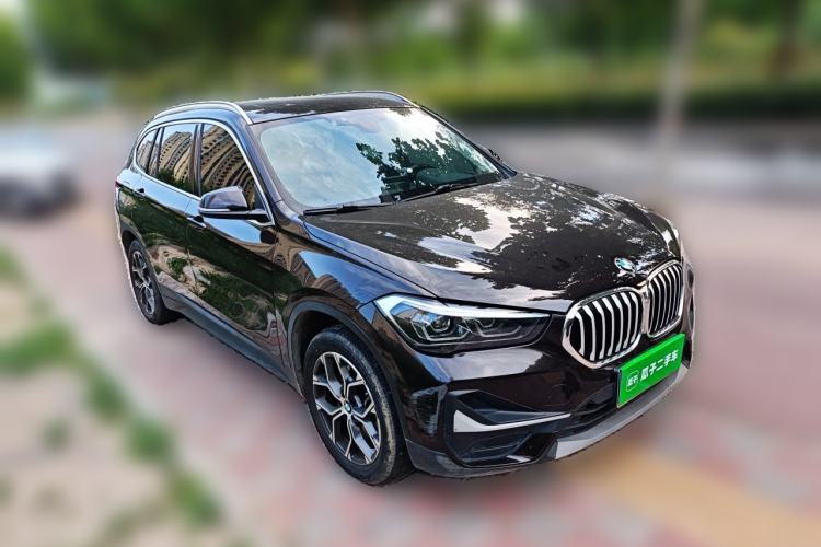 Used BMW X1 2020 sDrive25Li Leading Model Front Right 45 Deg