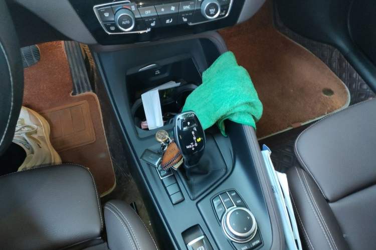Used BMW X1 2020 sDrive25Li Leading Model Gear Lever