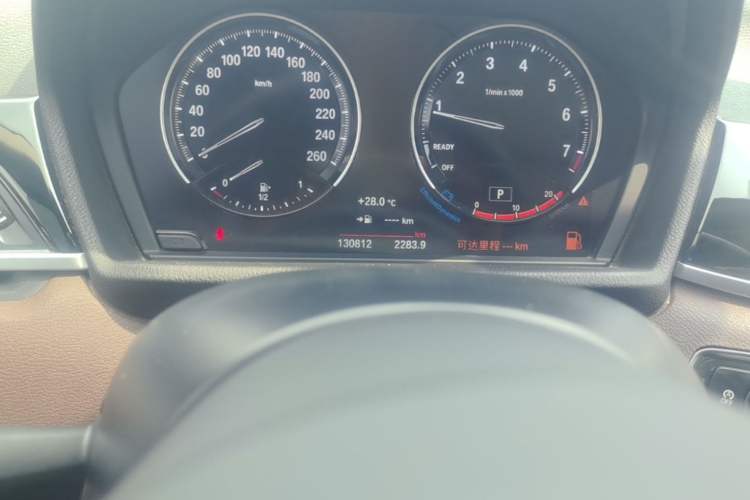 Used BMW X1 2020 sDrive25Li Leading Model Odometer Close Up