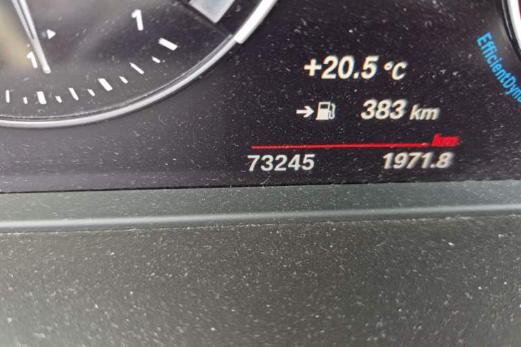 Used BMW X1 2020 sDrive25Li Leading Model Odometer Close Up