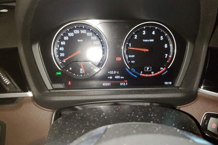 Used BMW X1 2020 sDrive25Li Leading Model Odometer Close Up