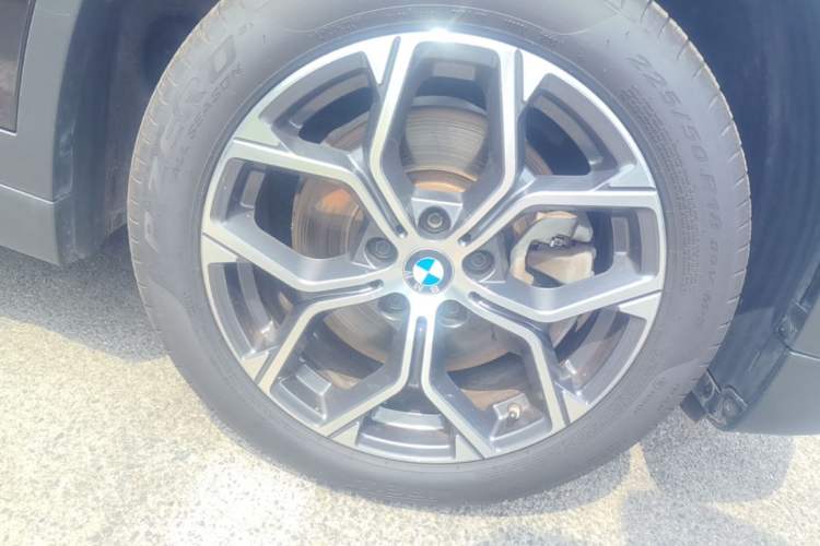 Used BMW X1 2020 sDrive25Li Leading Model Right Front Wheel Hub
