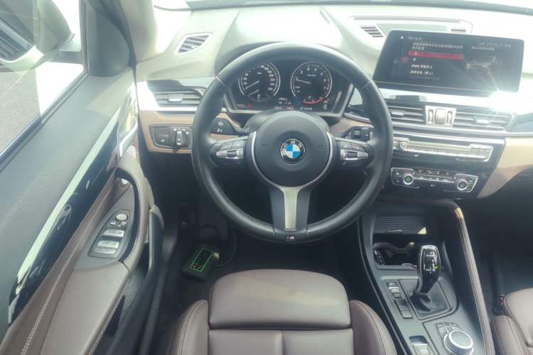 Used BMW X1 2020 sDrive25Li Leading Model Steering Wheel