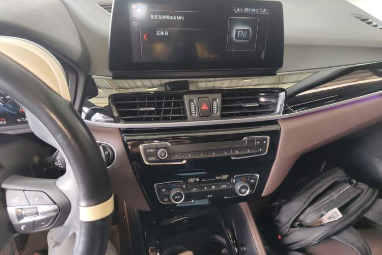 Used BMW X1 2020 sDrive20Li Premium Edition Audio And AC Panel