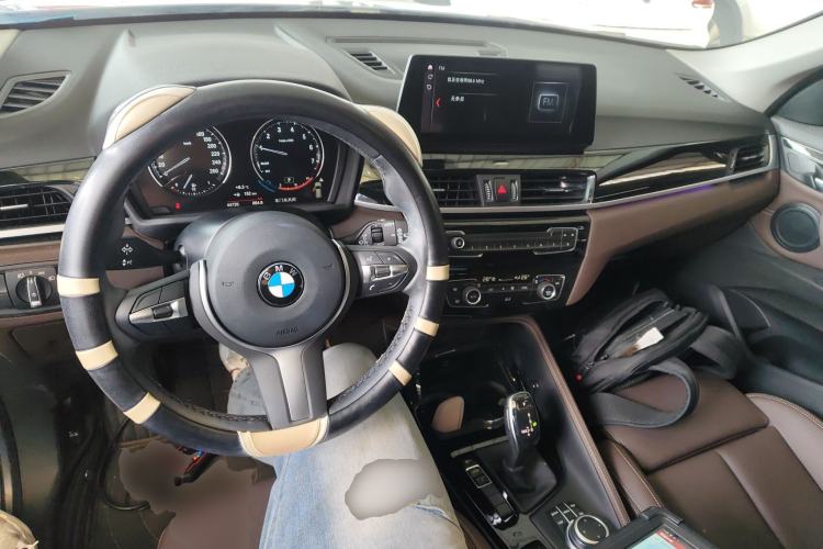Used BMW X1 2020 sDrive20Li Premium Edition Center Console
