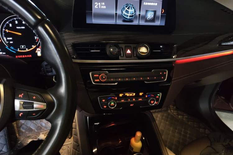Used BMW X1 2020 xDrive25Li Luxury Edition Audio And AC Panel