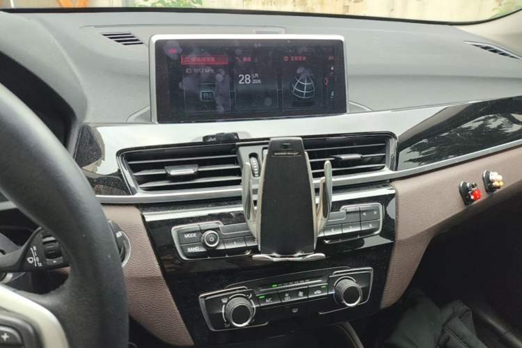 Used BMW X1 2020 sDrive20Li Fashion Model Audio And AC Panel