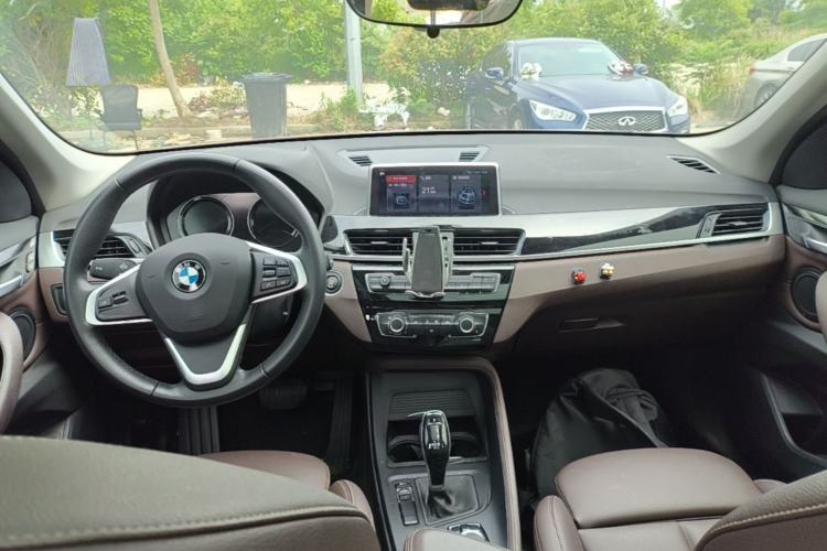 Used BMW X1 2020 sDrive20Li Fashion Model Center Console