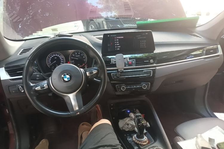 Used BMW X1 2020 sDrive20Li Premium Edition Center Console