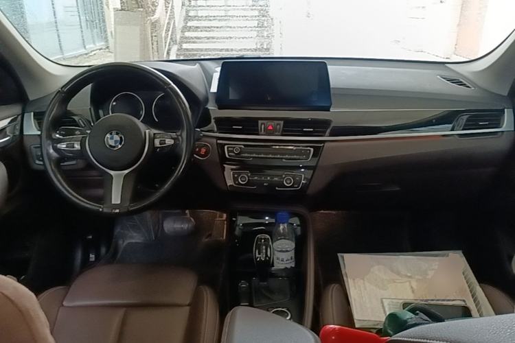 Used BMW X1 2020 sDrive20Li Premium Edition Center Console
