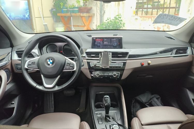 Used BMW X1 2020 sDrive20Li Fashion Model Center Console