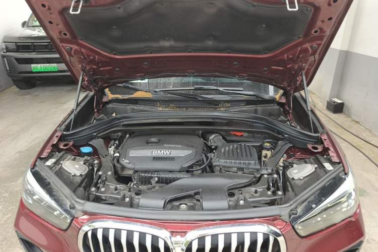 Used BMW X1 2020 sDrive20Li Premium Edition Engine Bay