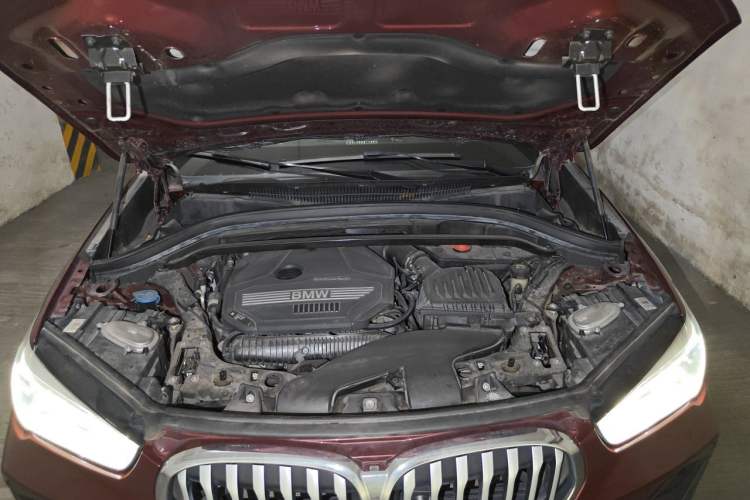 Used BMW X1 2020 sDrive25Li Leading Model Engine Bay
