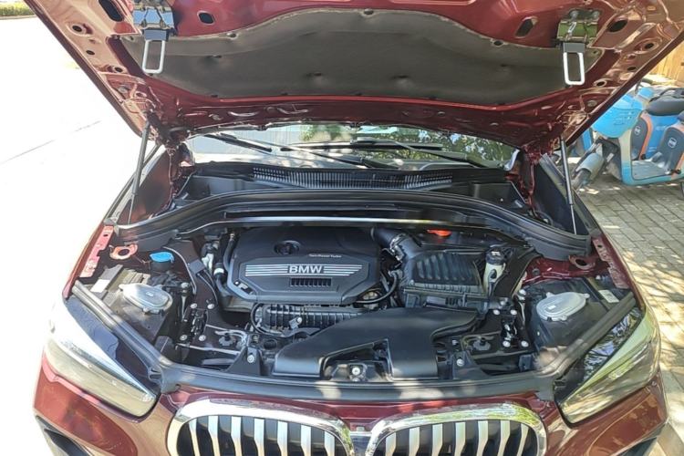 Used BMW X1 2020 sDrive20Li Fashion Model Engine Bay