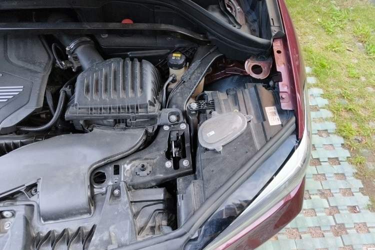 Used BMW X1 2020 sDrive20Li Premium Edition Engine Bay Left