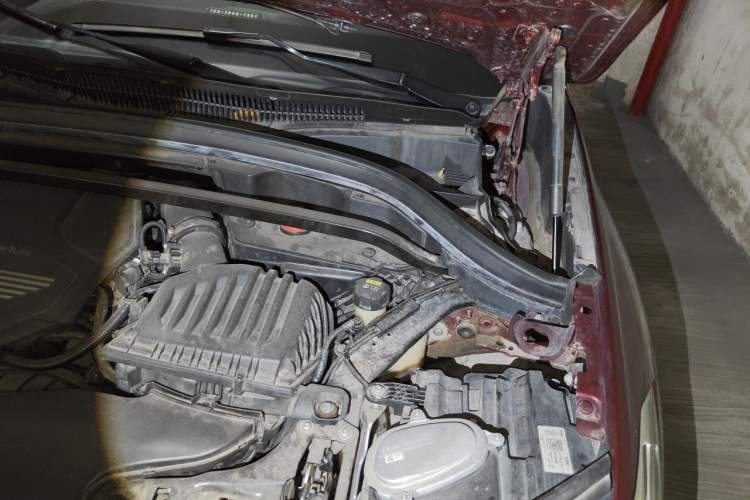 Used BMW X1 2020 sDrive25Li Leading Model Engine Bay Left