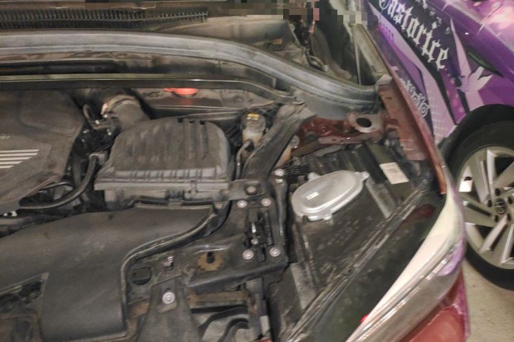 Used BMW X1 2020 sDrive20Li Premium Edition Engine Bay Left
