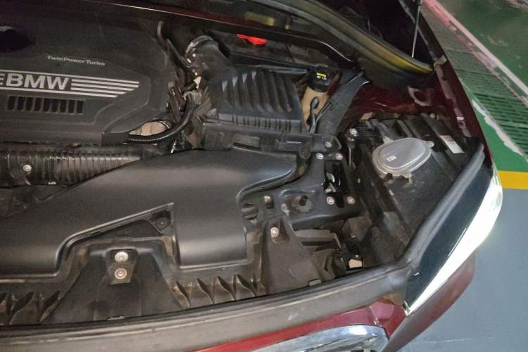 Used BMW X1 2020 sDrive25Li Leading Model Engine Bay Left