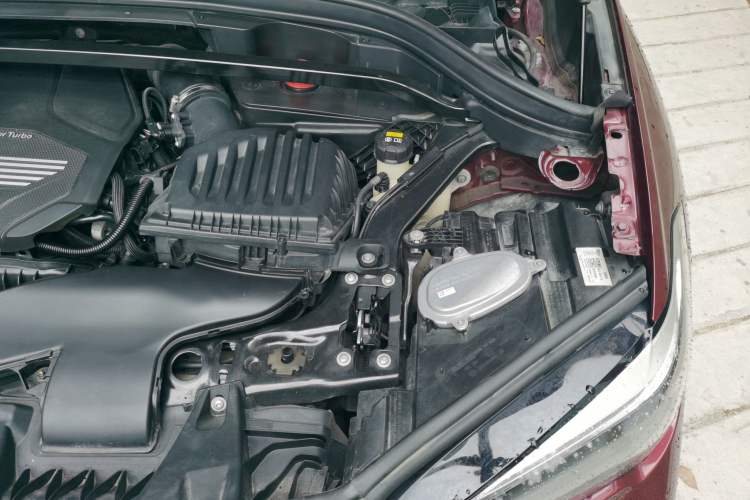 Used BMW X1 2020 sDrive20Li Premium Edition Engine Bay Left