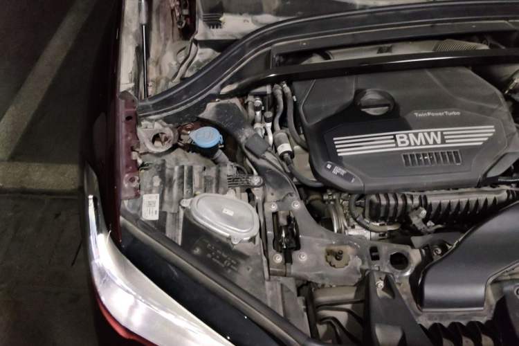 Used BMW X1 2020 sDrive20Li Premium Edition Engine Bay Right