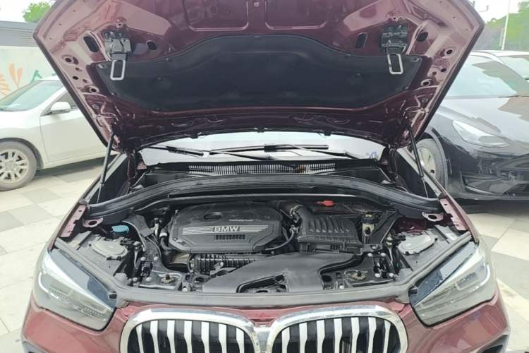 Used BMW X1 2020 sDrive20Li Fashion Model Engine Bay