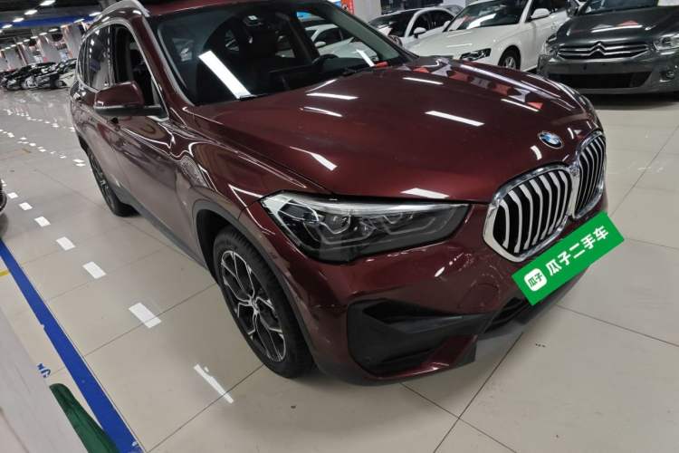 Used BMW X1 2020 sDrive25Li Leading Model Front Right 45 Deg
