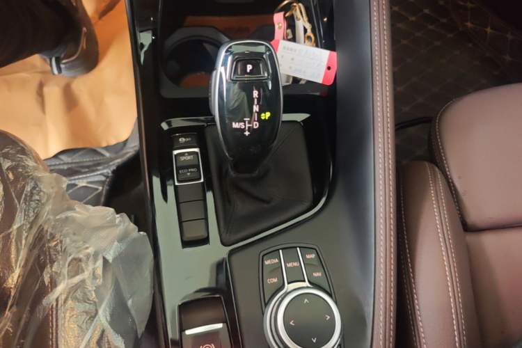 Used BMW X1 2020 sDrive20Li Premium Edition Gear Lever