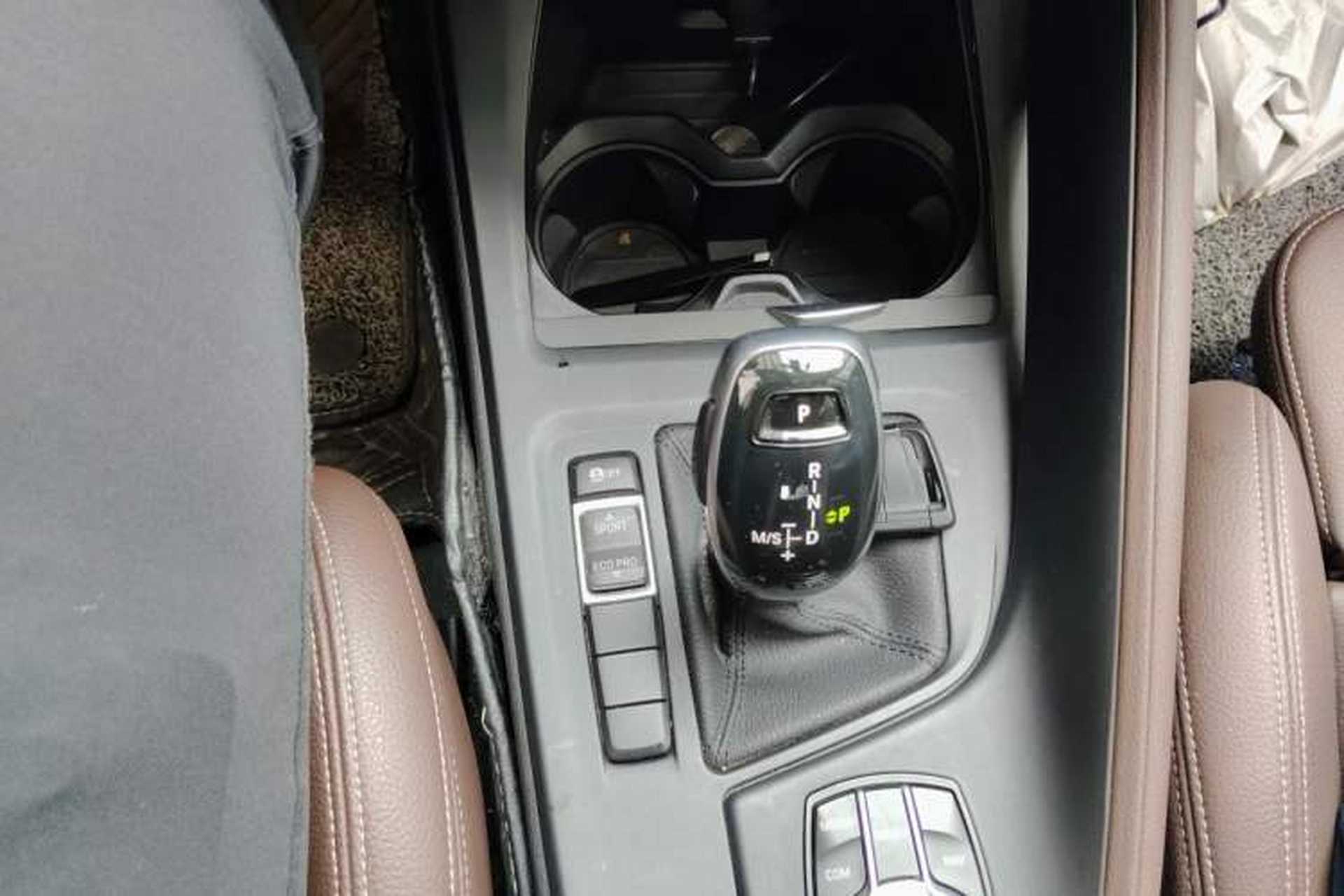 Used BMW X1 2020 sDrive25Li Leading Model Gear Lever