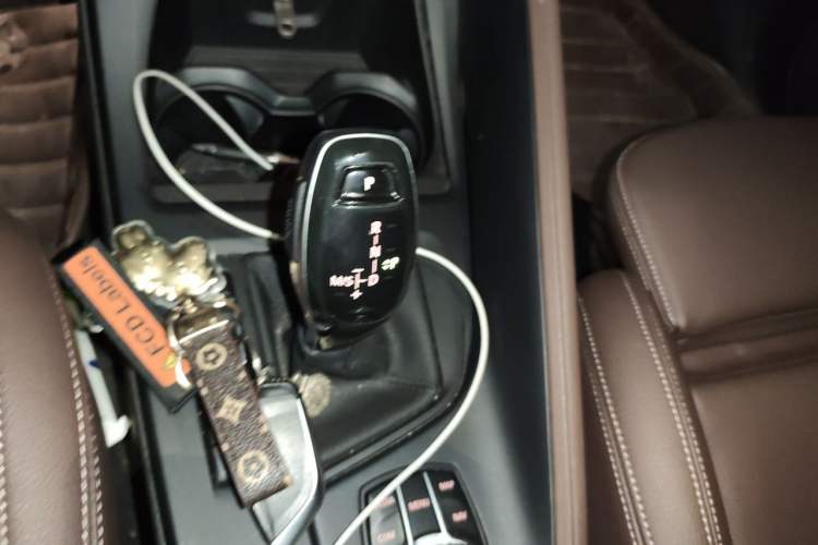 Used BMW X1 2020 sDrive25Li Leading Model Gear Lever