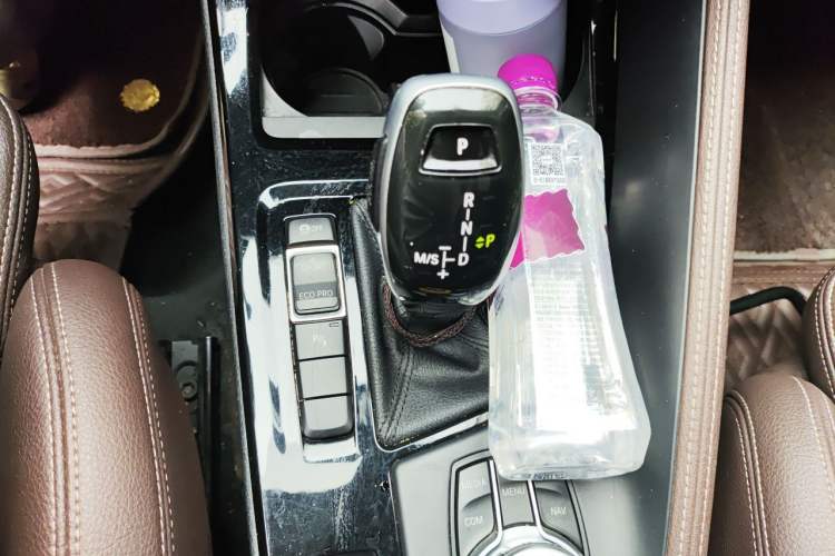 Used BMW X1 2020 sDrive20Li Premium Edition Gear Lever