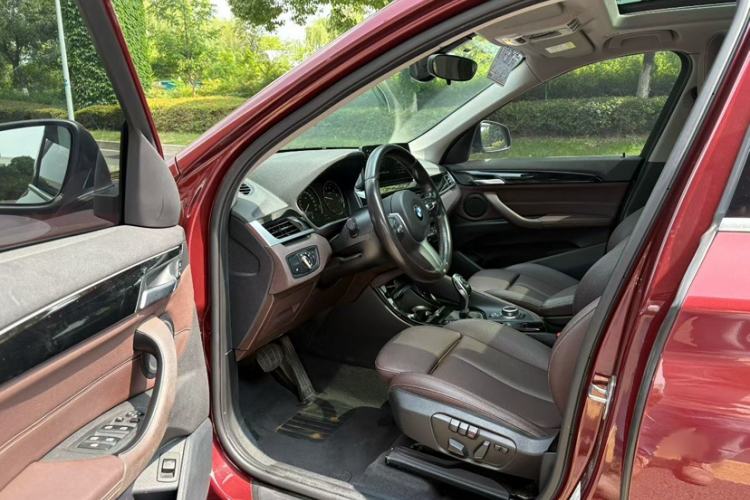 Used BMW X1 2020 sDrive20Li Premium Edition Interior 3