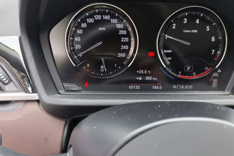 Used BMW X1 2020 sDrive20Li Fashion Model Odometer Close Up