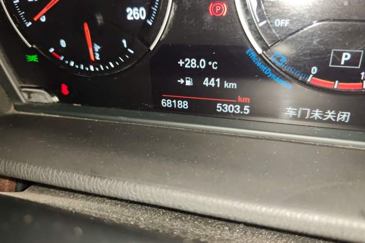 Used BMW X1 2020 sDrive25Li Leading Model Odometer Close Up