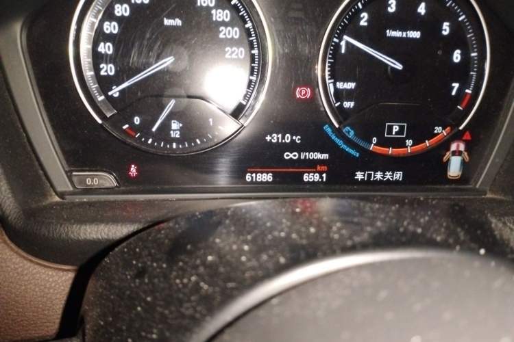 Used BMW X1 2020 sDrive20Li Premium Edition Odometer Close Up